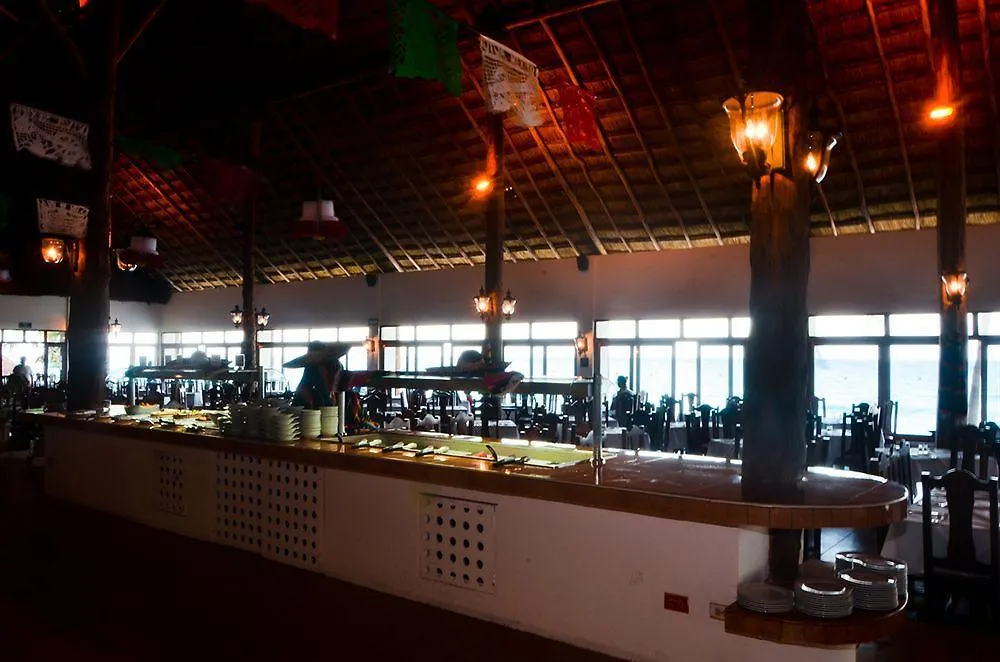 ***  Akumal Bay Beach & Wellness Resort מקסיקו