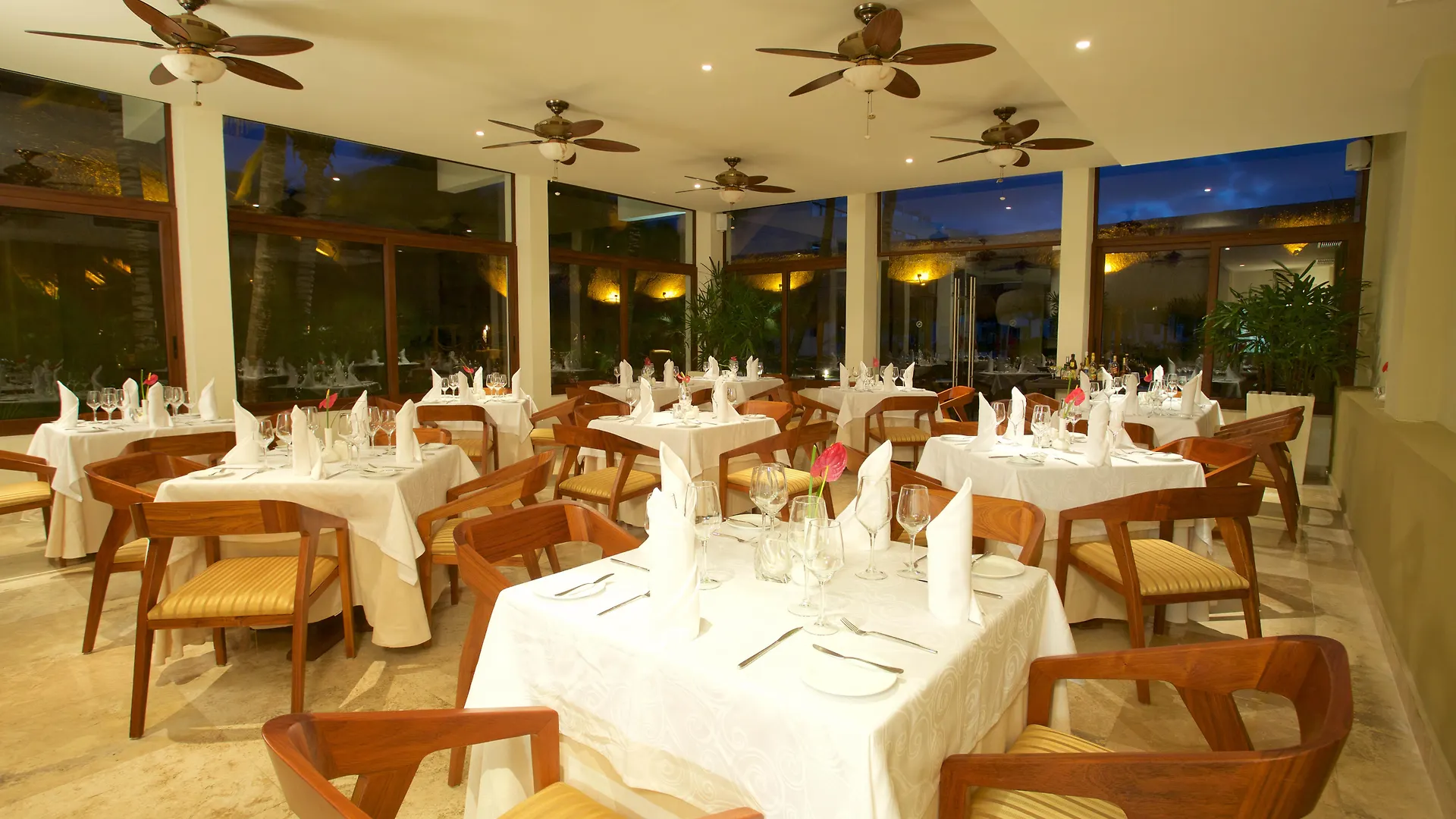 ***  Akumal Bay Beach & Wellness Resort Мексика