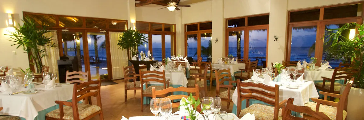 Akumal Bay Beach & Wellness Resort 3*,  Мексика